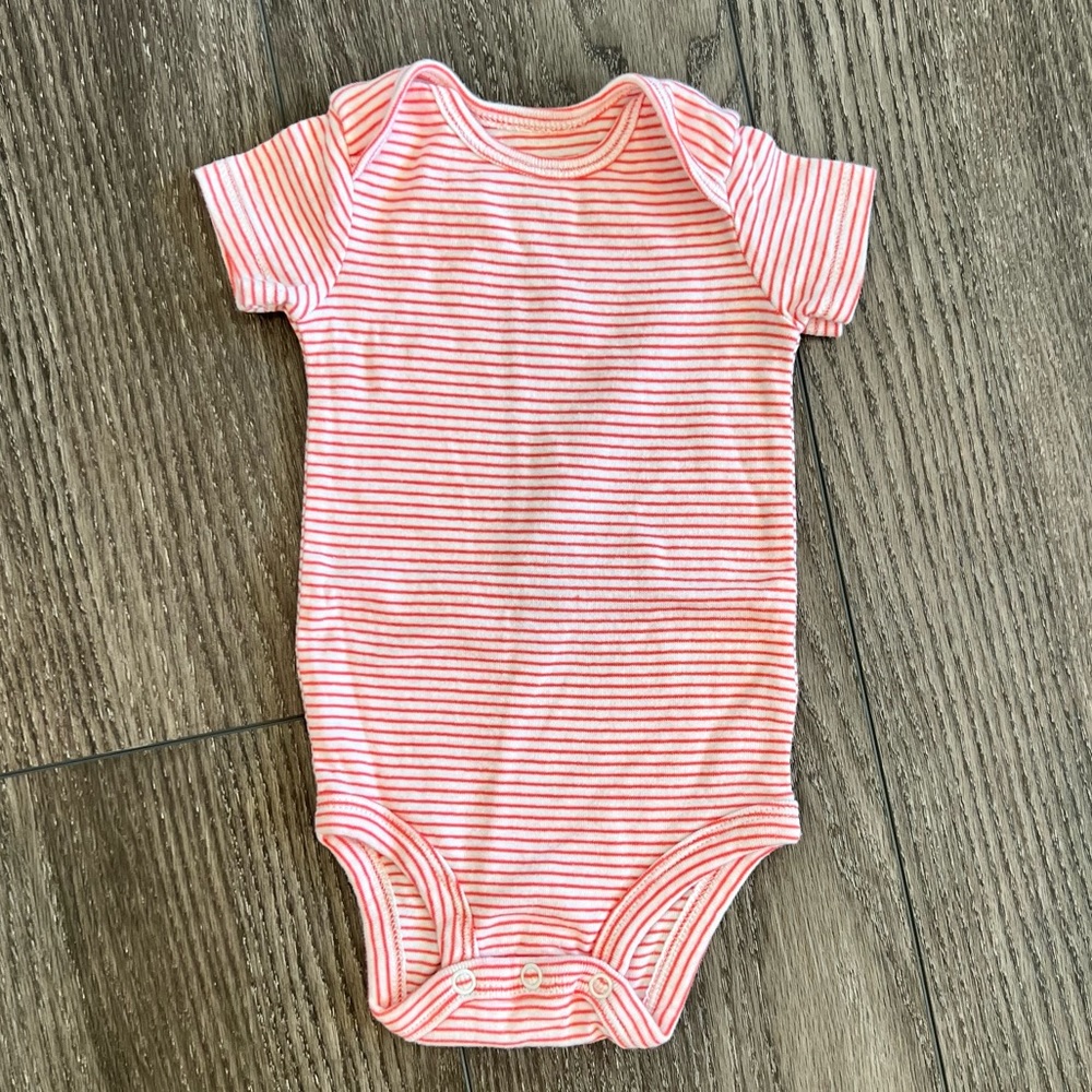 Carter’s Striped Onesie Bodysuit - 6m
